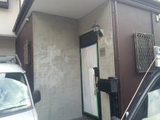 玄関まわりの外壁タイルの下地調整、モルタル薄塗りを行いました