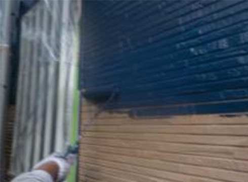 外壁の中塗りの様子です。