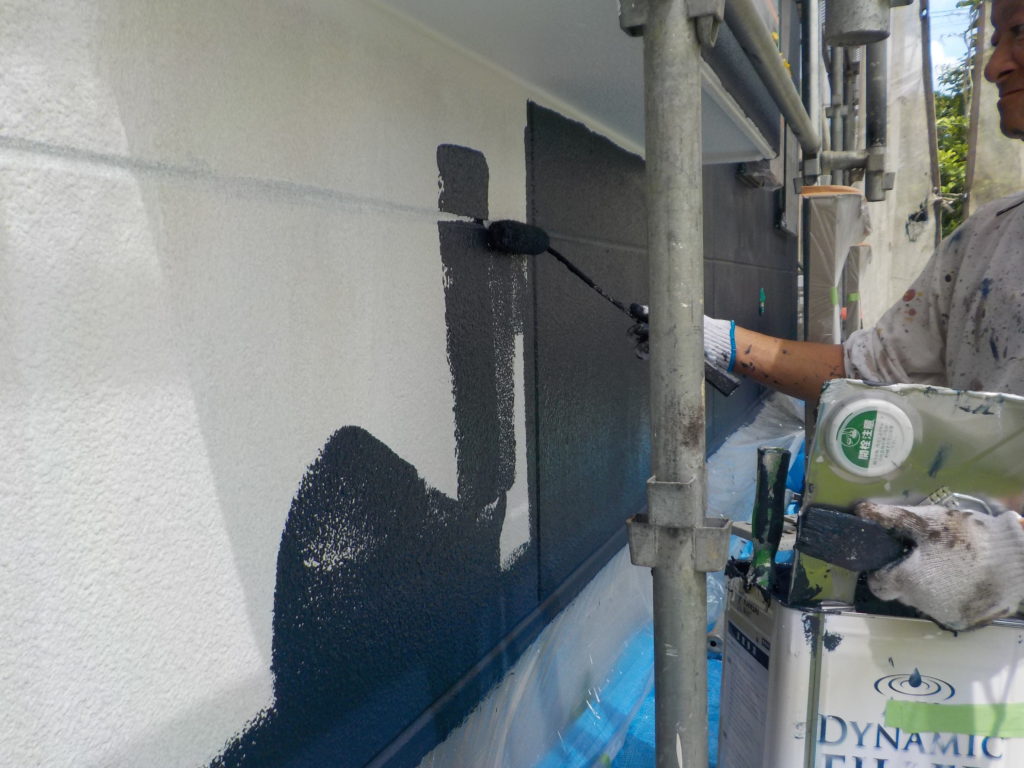 中塗り塗装作業水谷ペイント　ナノコンポジットW